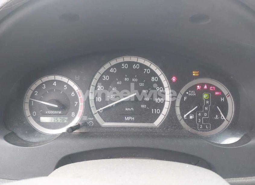 Photo 7 of 2004 Toyota Sienna LE (VIN 5TDZA23C64S100189)