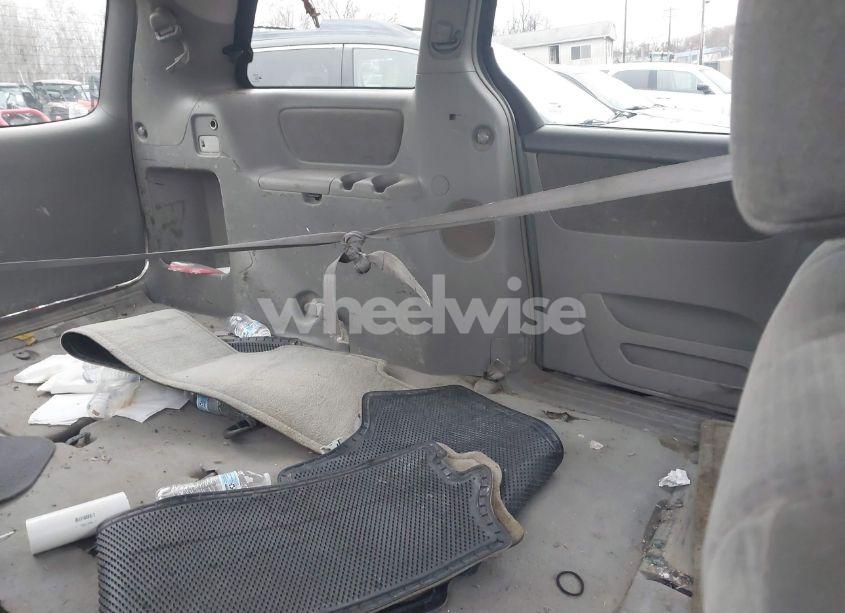 Photo 8 of 2004 Toyota Sienna LE (VIN 5TDZA23C64S100189)