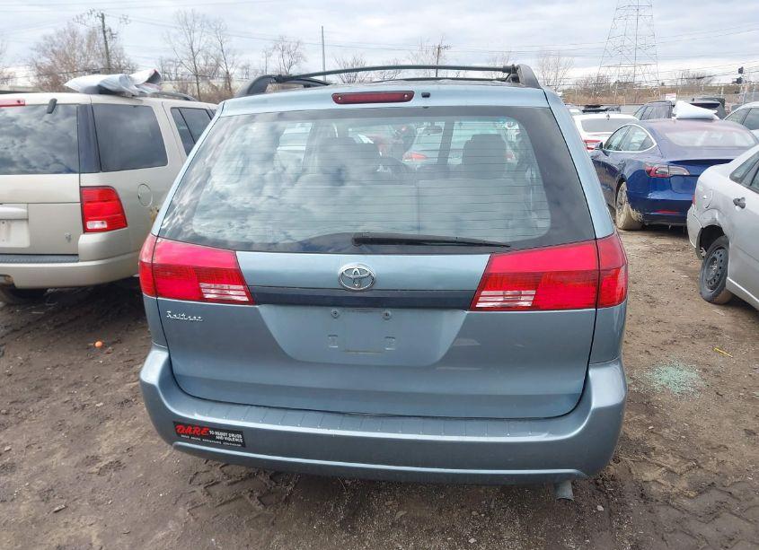 Photo 16 of 2004 Toyota Sienna CE (VIN 5TDZA23C64S174129)