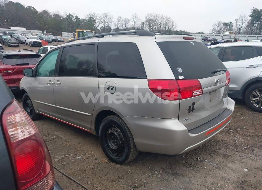 Photo 3 of 2004 Toyota Sienna LE (VIN 5TDZA23C64S193389)