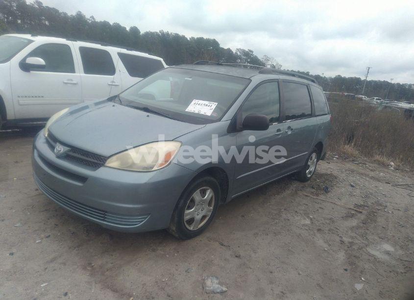 Photo 2 of 2004 Toyota Sienna LE (VIN 5TDZA23C64S213544)