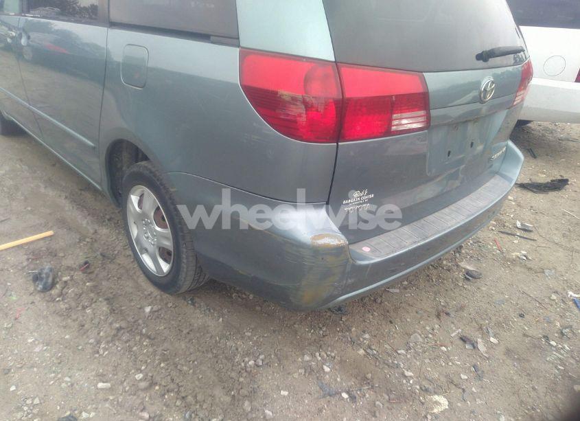 Photo 6 of 2004 Toyota Sienna LE (VIN 5TDZA23C64S213544)