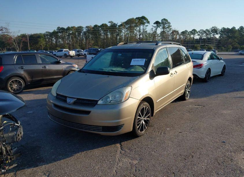 Photo 2 of 2005 Toyota Sienna LE (VIN 5TDZA23C65S222987)