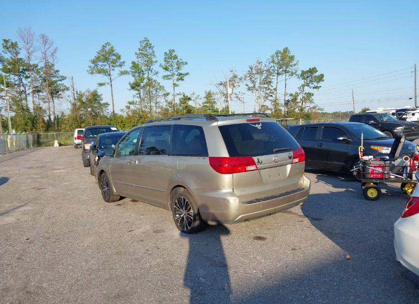 Photo 3 of 2005 Toyota Sienna LE (VIN 5TDZA23C65S222987)