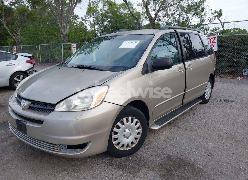 Photo 12 of 2005 Toyota Sienna LE (VIN 5TDZA23C65S226571)