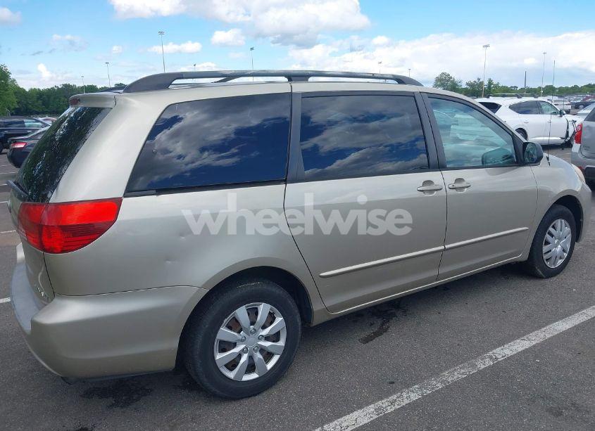 Photo 13 of 2005 Toyota Sienna CE/LE (VIN 5TDZA23C65S239594)