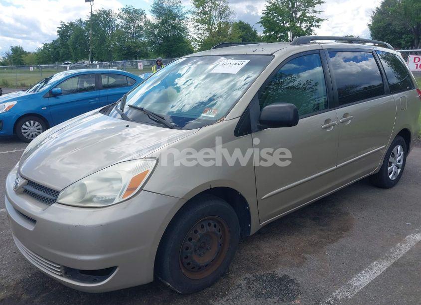 Photo 14 of 2005 Toyota Sienna CE/LE (VIN 5TDZA23C65S239594)