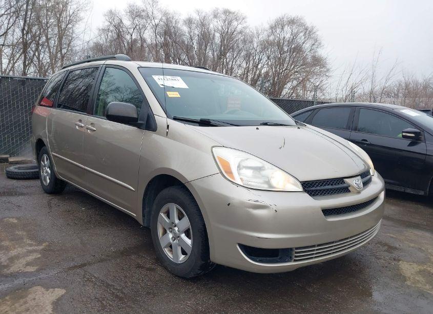 2005 Toyota Sienna LE (VIN 5TDZA23C65S288553) main photo