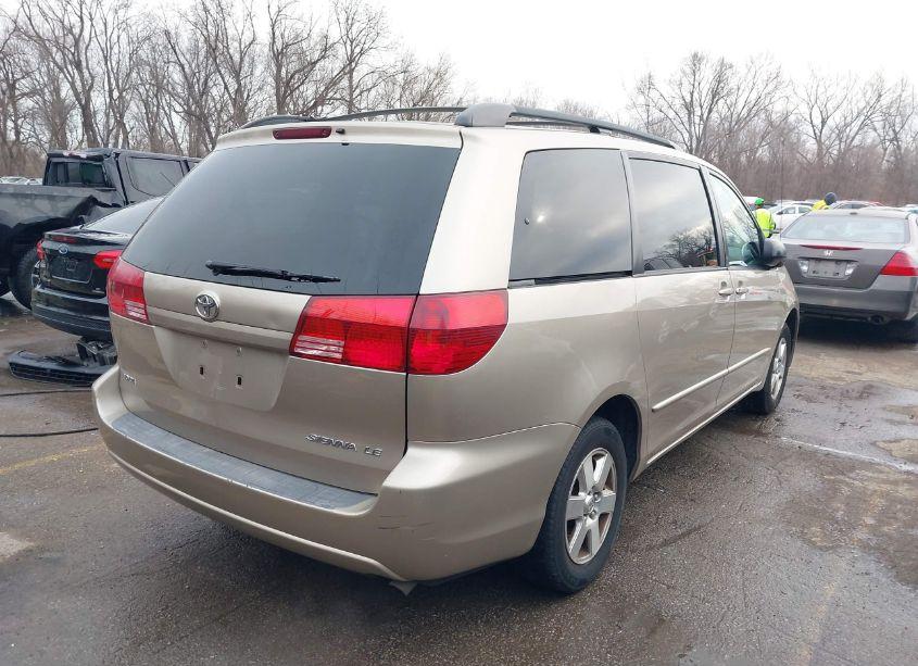 Photo 4 of 2005 Toyota Sienna LE (VIN 5TDZA23C65S288553)