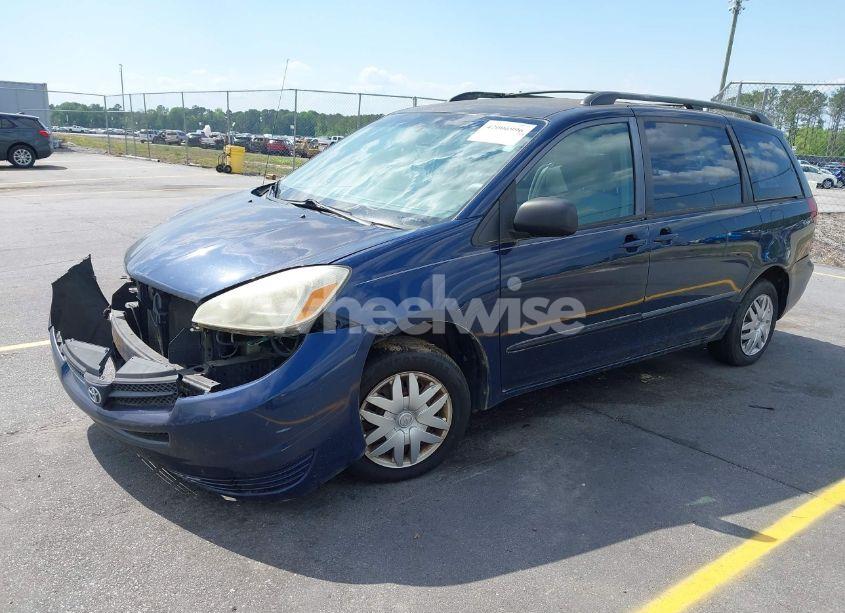 Photo 2 of 2005 Toyota Sienna CE (VIN 5TDZA23C65S290321)