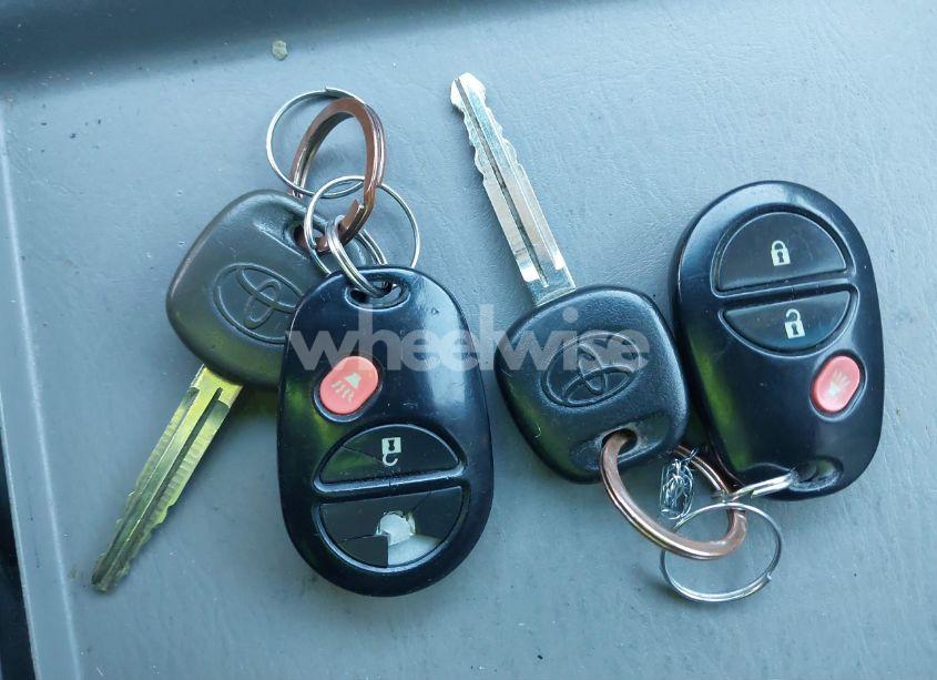 Photo 11 of 2005 Toyota Sienna LE (VIN 5TDZA23C65S296863)