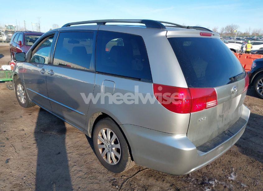 Photo 3 of 2005 Toyota Sienna LE (VIN 5TDZA23C65S296863)