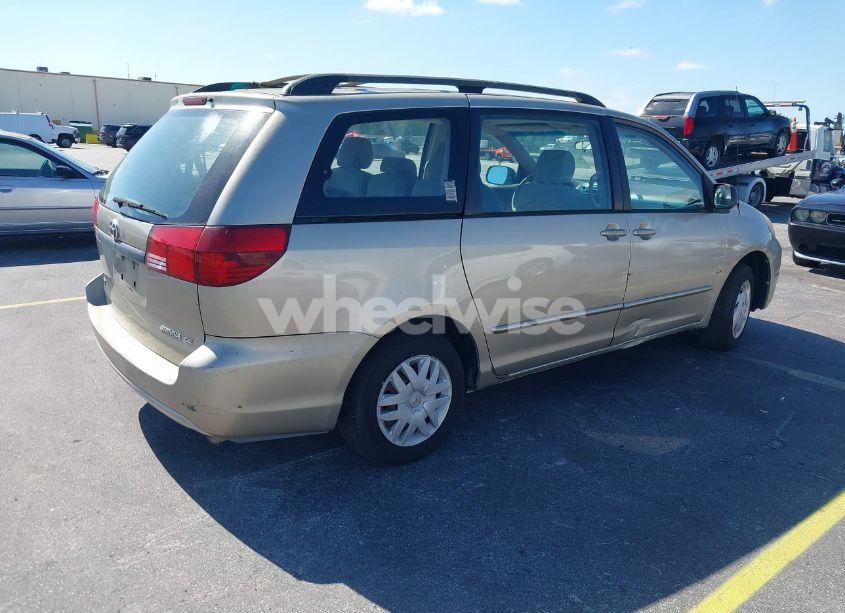Photo 4 of 2005 Toyota Sienna CE (VIN 5TDZA23C65S309739)