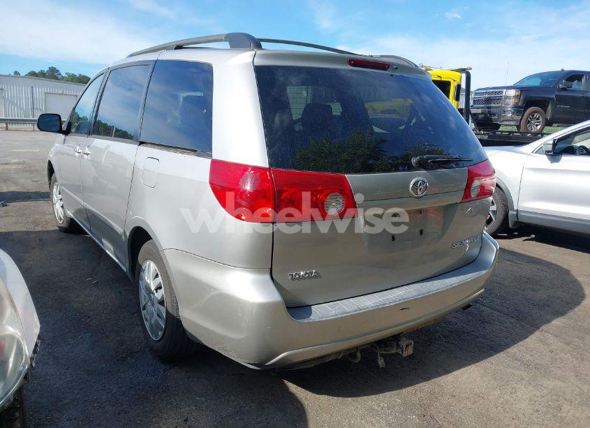 Photo 3 of 2006 Toyota Sienna LE (VIN 5TDZA23C66S420910)
