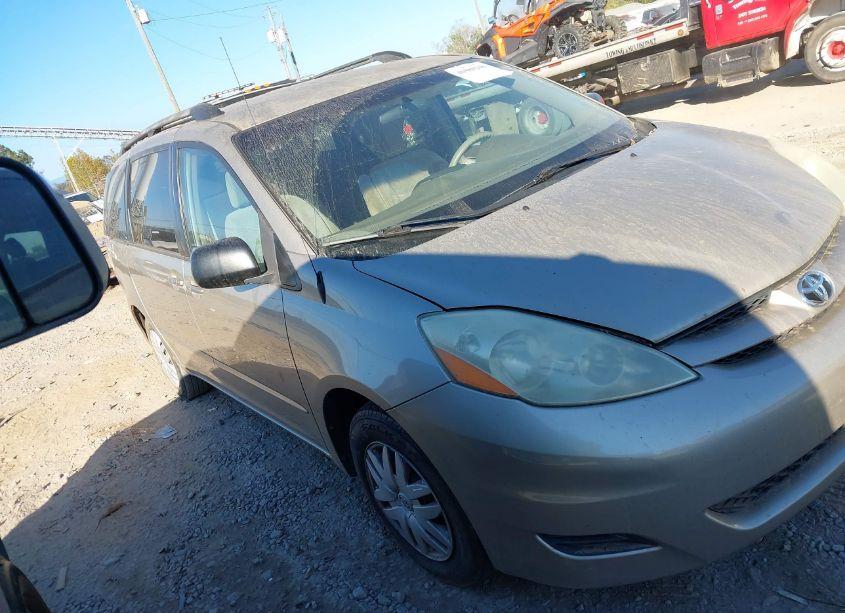 2006 Toyota Sienna LE (VIN 5TDZA23C66S497292) main photo