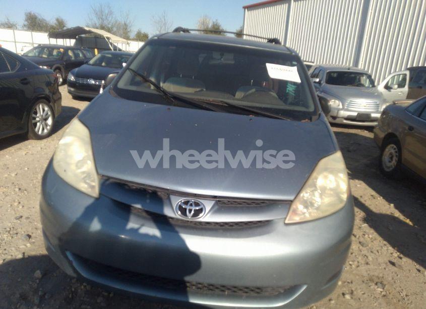 Photo 6 of 2006 Toyota Sienna CE (VIN 5TDZA23C66S510431)