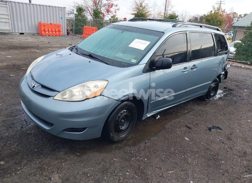 Photo 2 of 2006 Toyota Sienna CE (VIN 5TDZA23C66S522613)