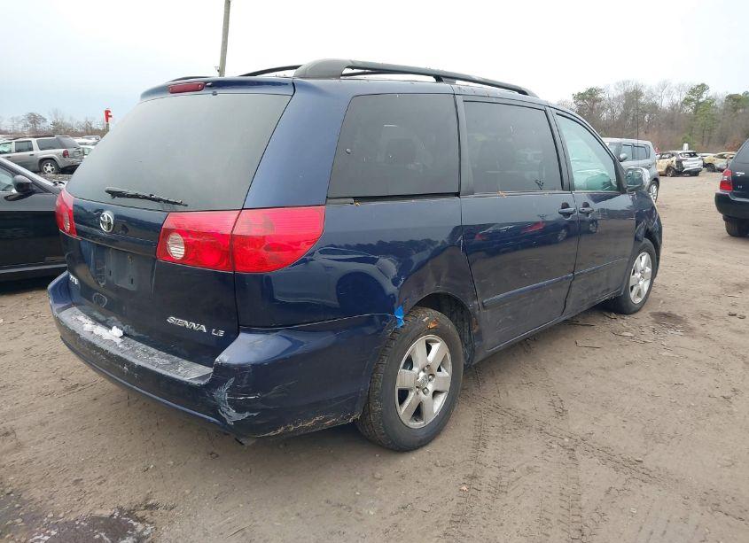 Photo 4 of 2006 Toyota Sienna LE (VIN 5TDZA23C66S563680)