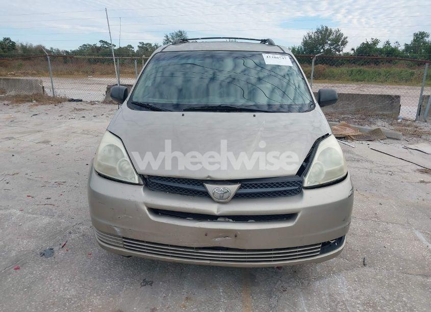 Photo 12 of 2004 Toyota Sienna LE (VIN 5TDZA23C74S027267)