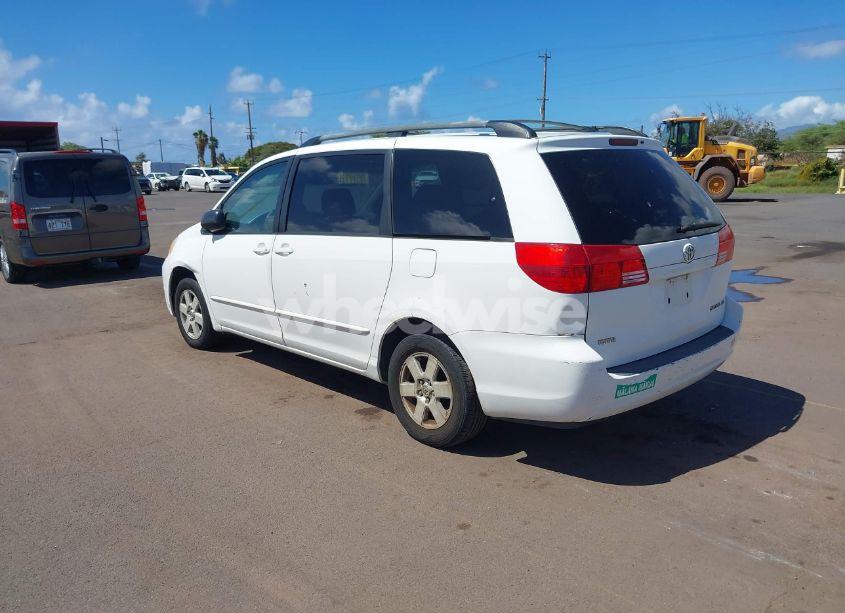 Photo 3 of 2004 Toyota Sienna LE (VIN 5TDZA23C74S030752)