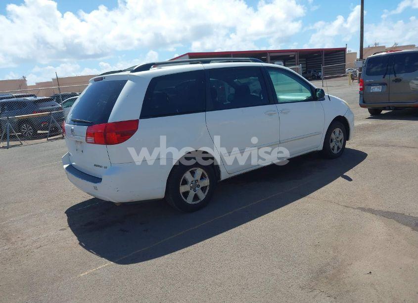 Photo 4 of 2004 Toyota Sienna LE (VIN 5TDZA23C74S030752)