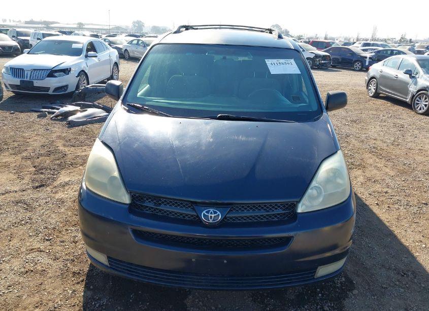 Photo 12 of 2004 Toyota Sienna LE (VIN 5TDZA23C74S110438)