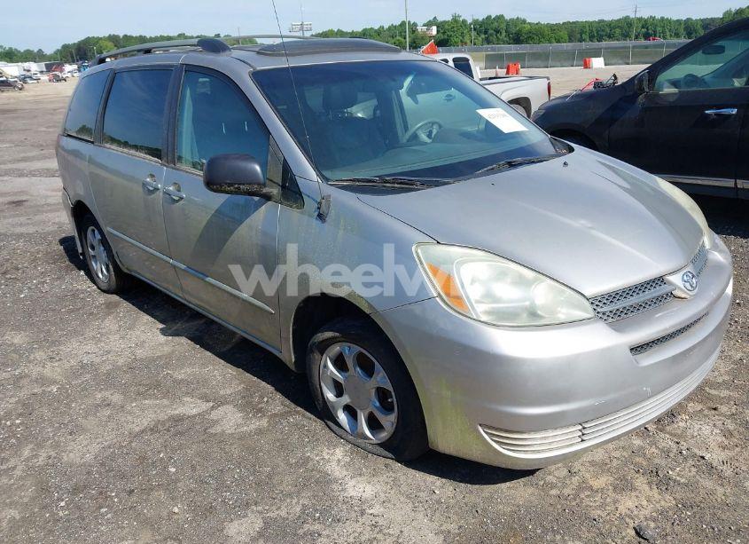 2004 Toyota Sienna CE/LE (VIN 5TDZA23C74S116935) main photo