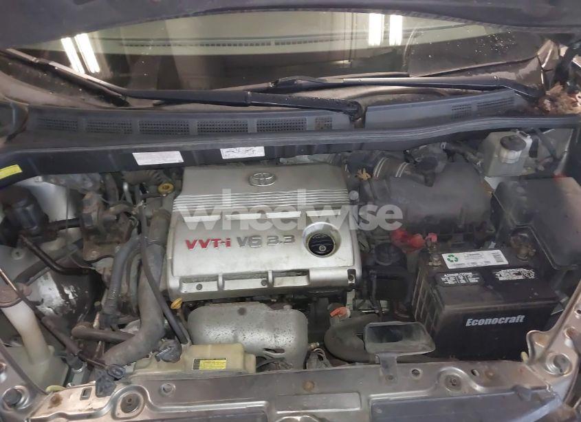 Photo 10 of 2004 Toyota Sienna LE (VIN 5TDZA23C74S120726)