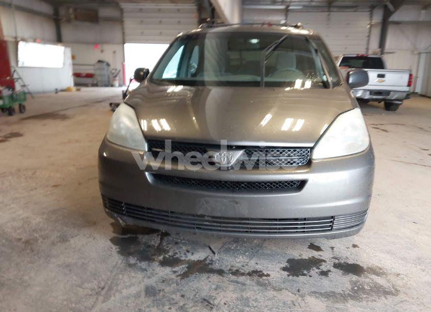 Photo 6 of 2004 Toyota Sienna LE (VIN 5TDZA23C74S120726)