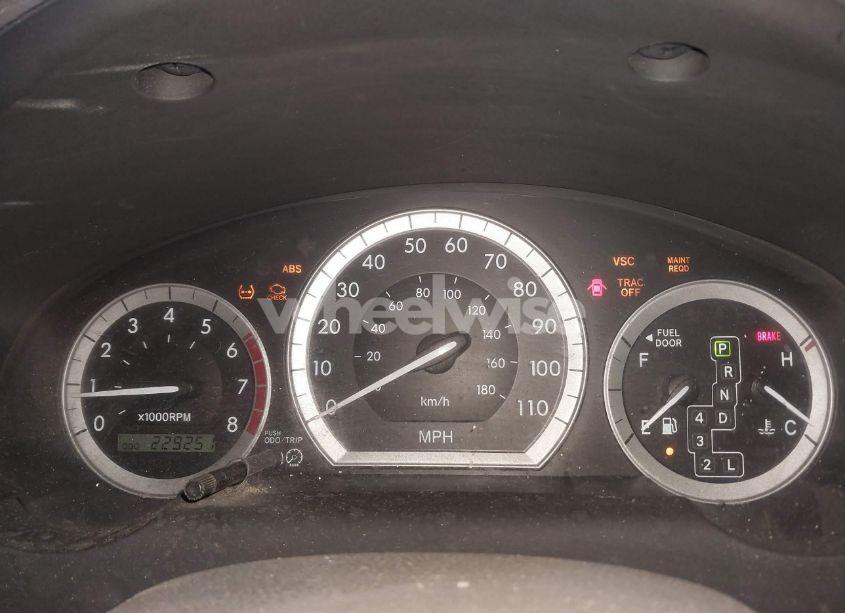 Photo 7 of 2004 Toyota Sienna LE (VIN 5TDZA23C74S120726)