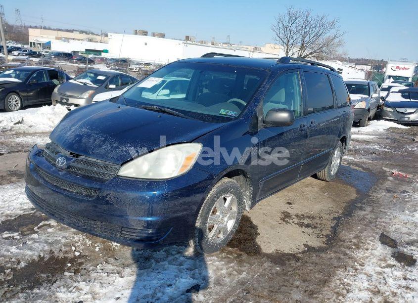 Photo 2 of 2004 Toyota Sienna LE (VIN 5TDZA23C74S124338)