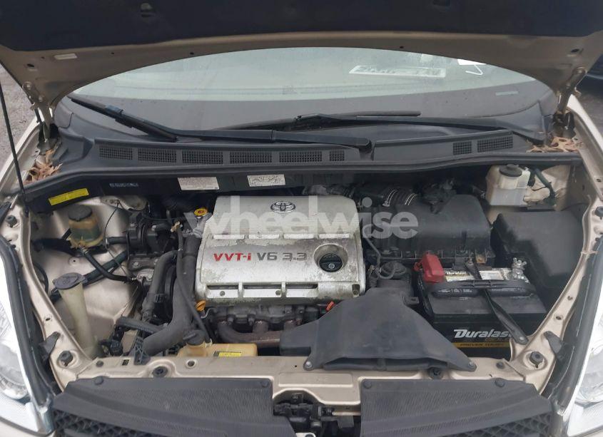 Photo 10 of 2004 Toyota Sienna CE/LE (VIN 5TDZA23C74S124761)