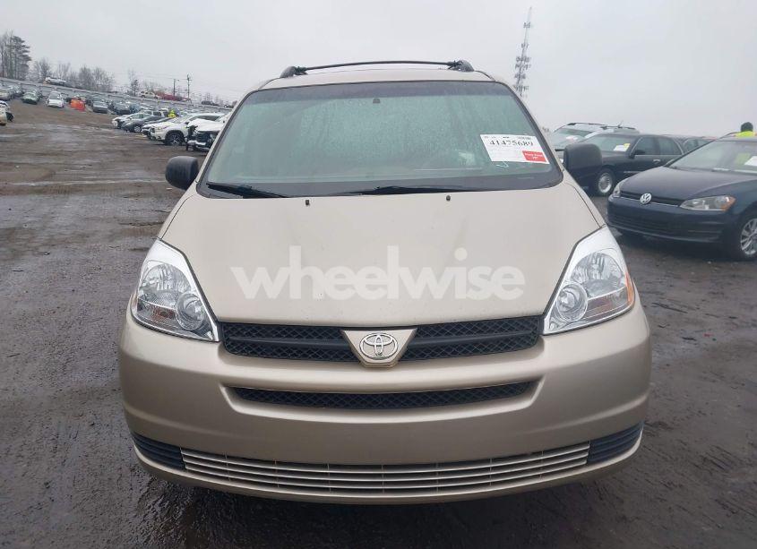 Photo 12 of 2004 Toyota Sienna CE/LE (VIN 5TDZA23C74S124761)