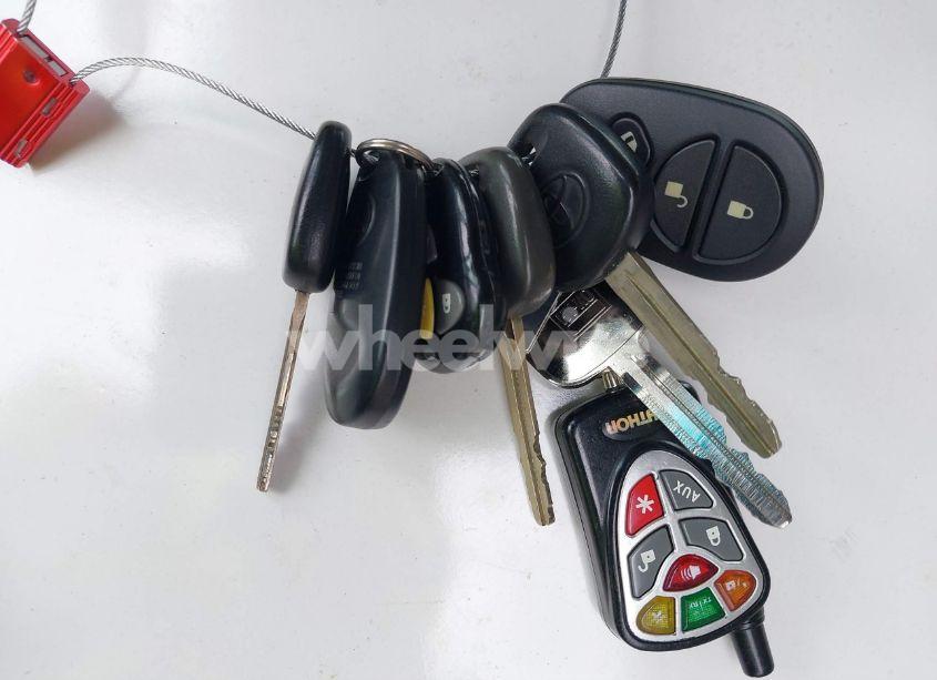 Photo 11 of 2004 Toyota Sienna LE (VIN 5TDZA23C74S133430)