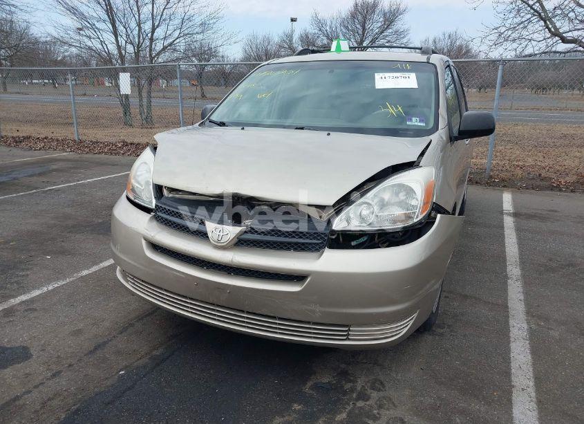 Photo 6 of 2004 Toyota Sienna LE (VIN 5TDZA23C74S133430)