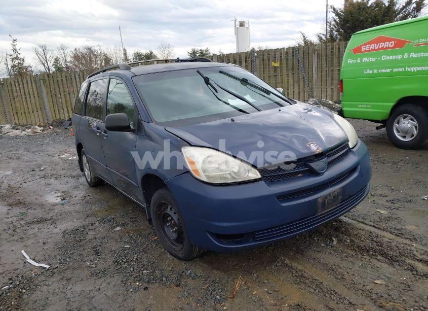 2004 Toyota Sienna LE (VIN 5TDZA23C74S157775) main photo