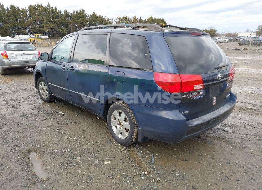Photo 3 of 2004 Toyota Sienna LE (VIN 5TDZA23C74S157775)