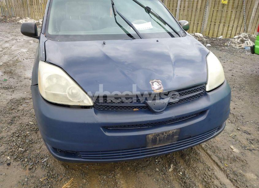 Photo 6 of 2004 Toyota Sienna LE (VIN 5TDZA23C74S157775)