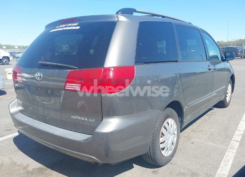 Photo 4 of 2004 Toyota Sienna LE (VIN 5TDZA23C74S169294)