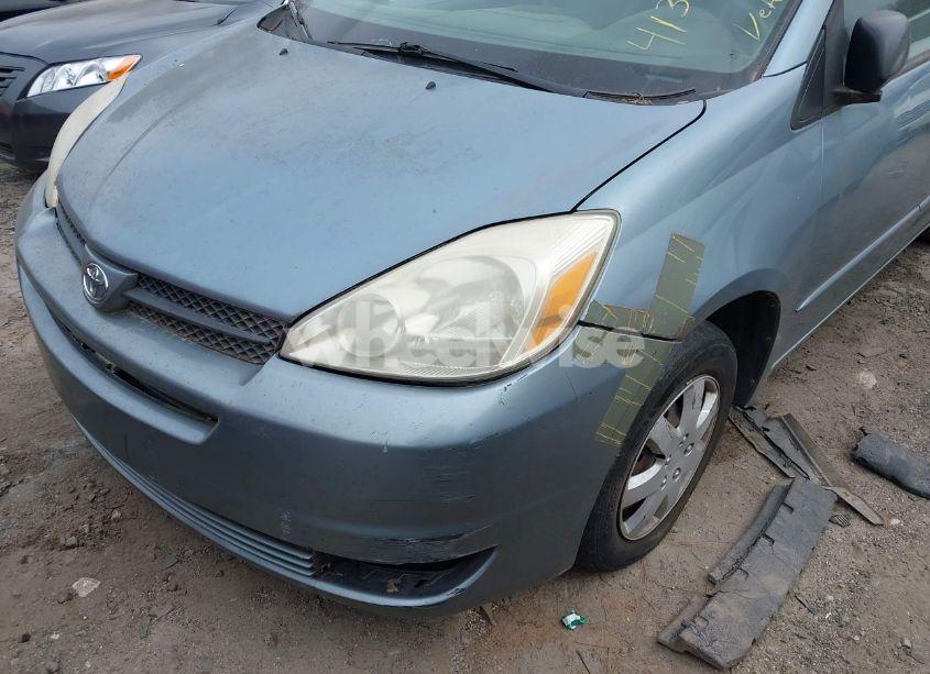Photo 12 of 2004 Toyota Sienna LE (VIN 5TDZA23C74S172826)