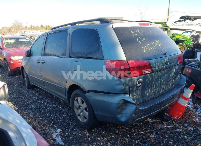 Photo 3 of 2004 Toyota Sienna LE (VIN 5TDZA23C74S173992)