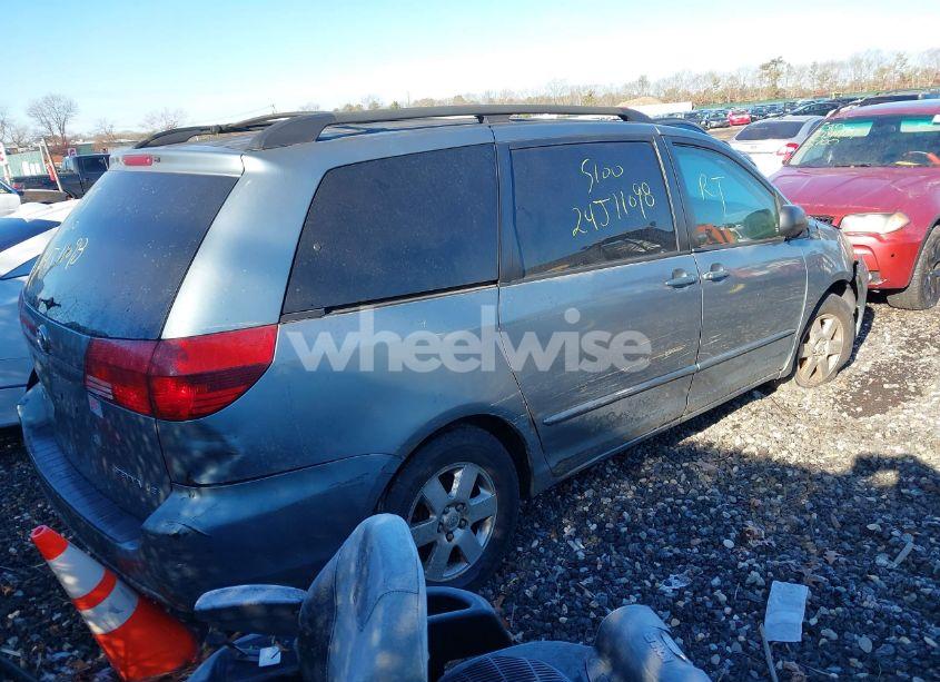 Photo 4 of 2004 Toyota Sienna LE (VIN 5TDZA23C74S173992)