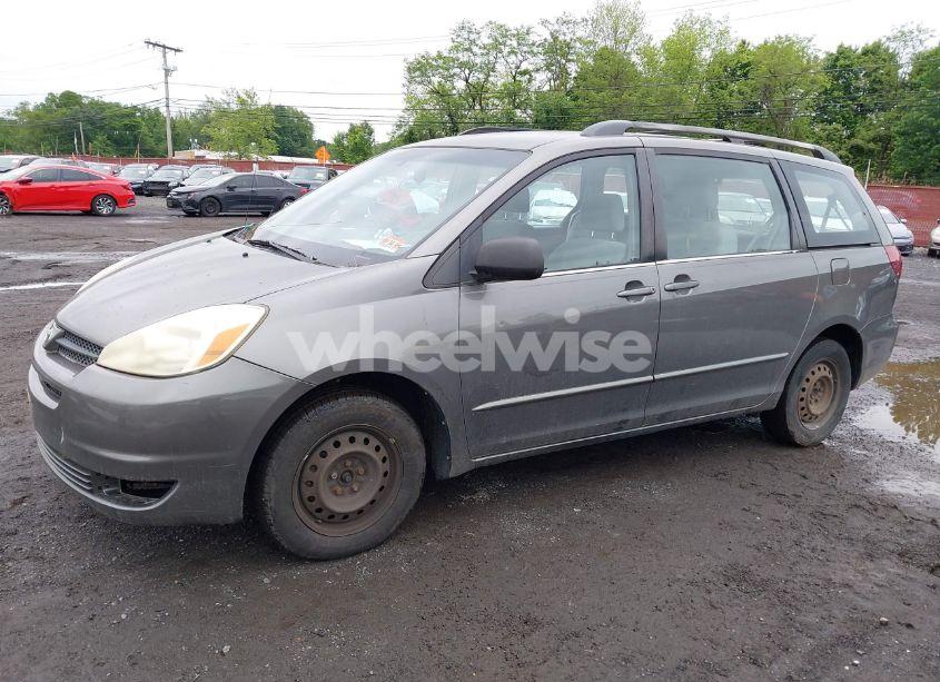 Photo 6 of 2004 Toyota Sienna CE (VIN 5TDZA23C74S179601)