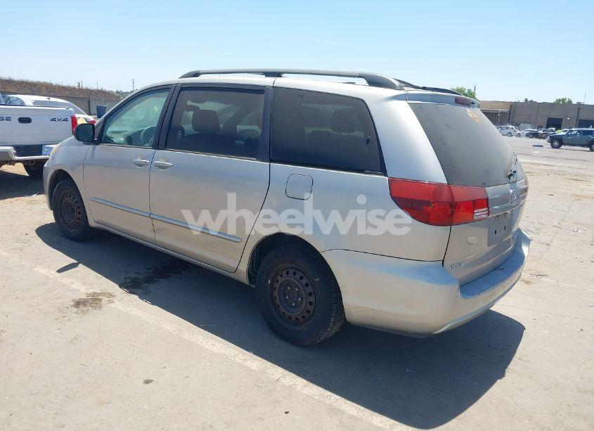 Photo 3 of 2005 Toyota Sienna LE (VIN 5TDZA23C75S296550)