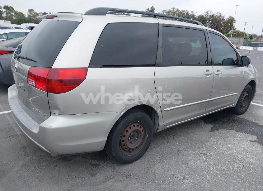 Photo 4 of 2005 Toyota Sienna LE (VIN 5TDZA23C75S300953)