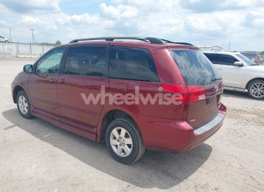 Photo 3 of 2005 Toyota Sienna LE (VIN 5TDZA23C75S319342)