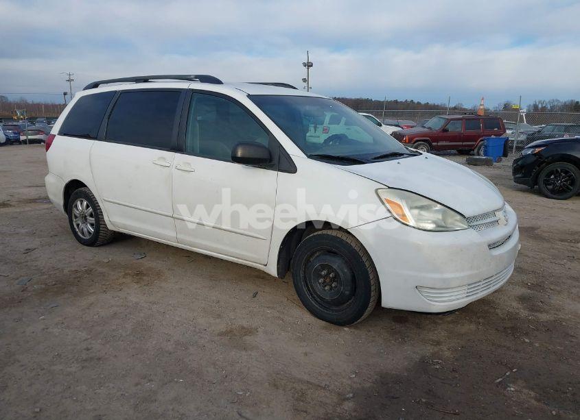 2005 Toyota Sienna LE (VIN 5TDZA23C75S322998) main photo