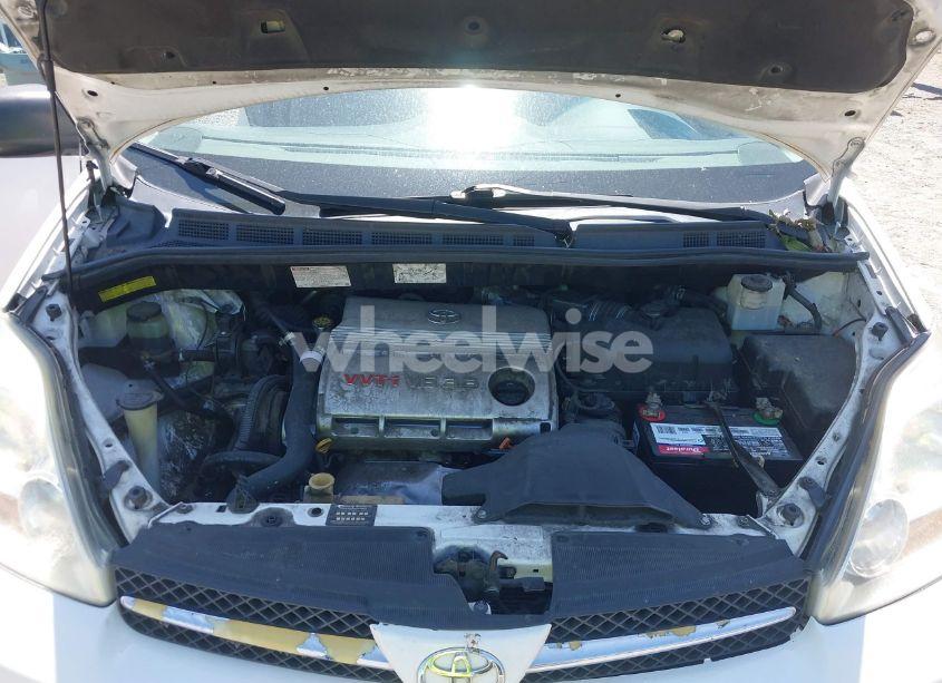 Photo 10 of 2005 Toyota Sienna LE (VIN 5TDZA23C75S329210)