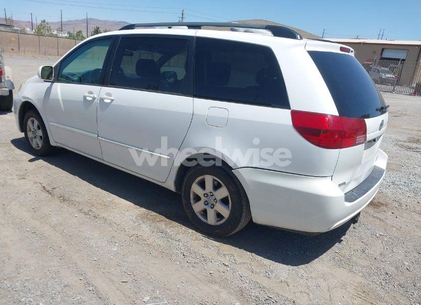 Photo 3 of 2005 Toyota Sienna LE (VIN 5TDZA23C75S329210)
