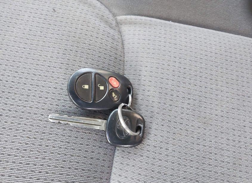 Photo 11 of 2005 Toyota Sienna LE (VIN 5TDZA23C75S347075)